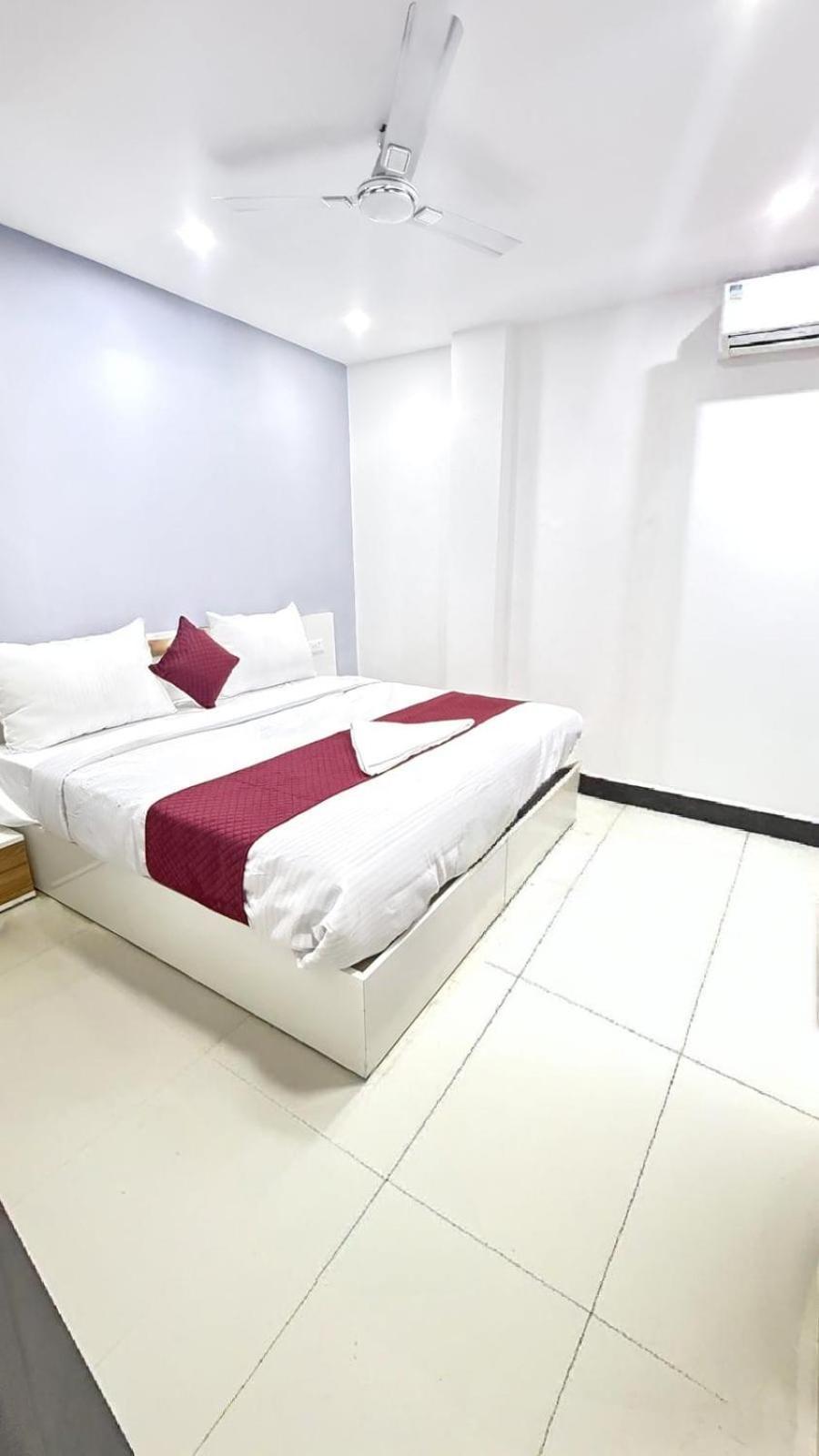 Modern Town Hotel New Delhi Luaran gambar